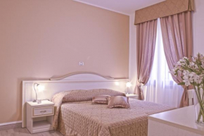 Отель La Suite di San Pietro  Рим